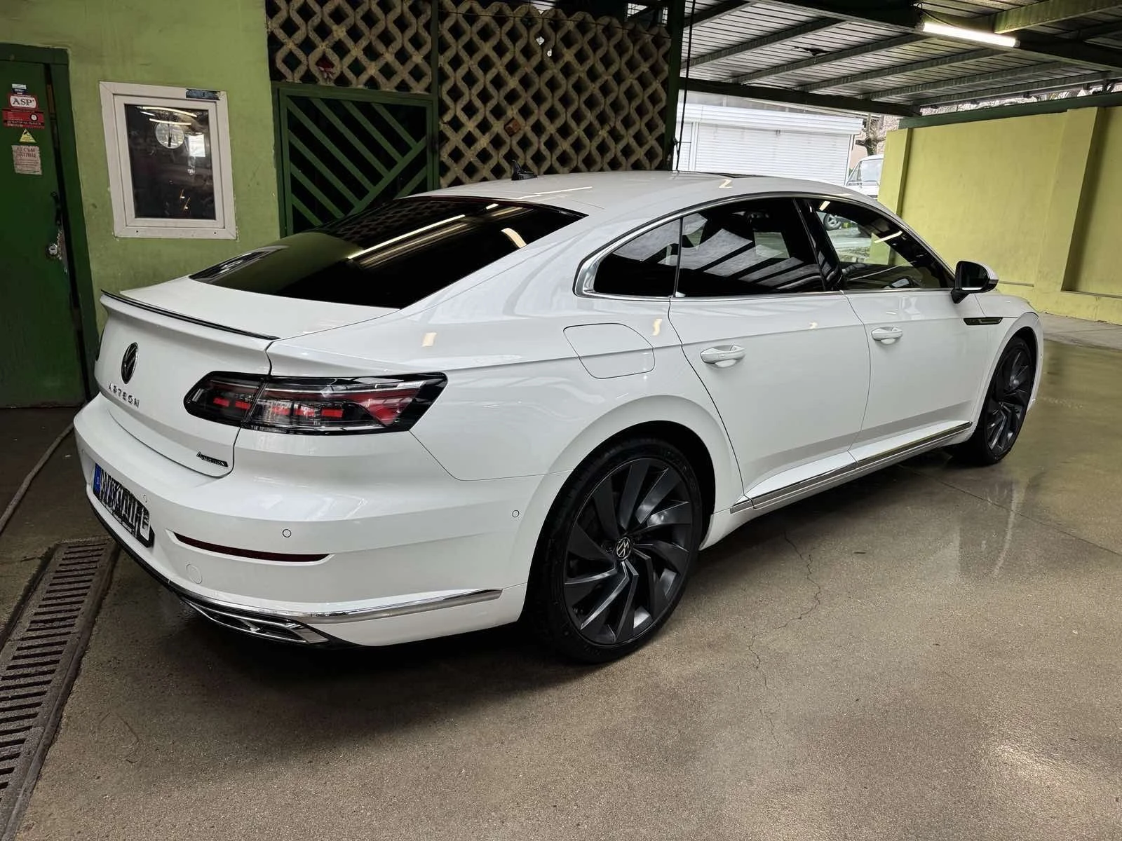 VW Arteon R, снимка 3 - Автомобили и джипове - 53960600