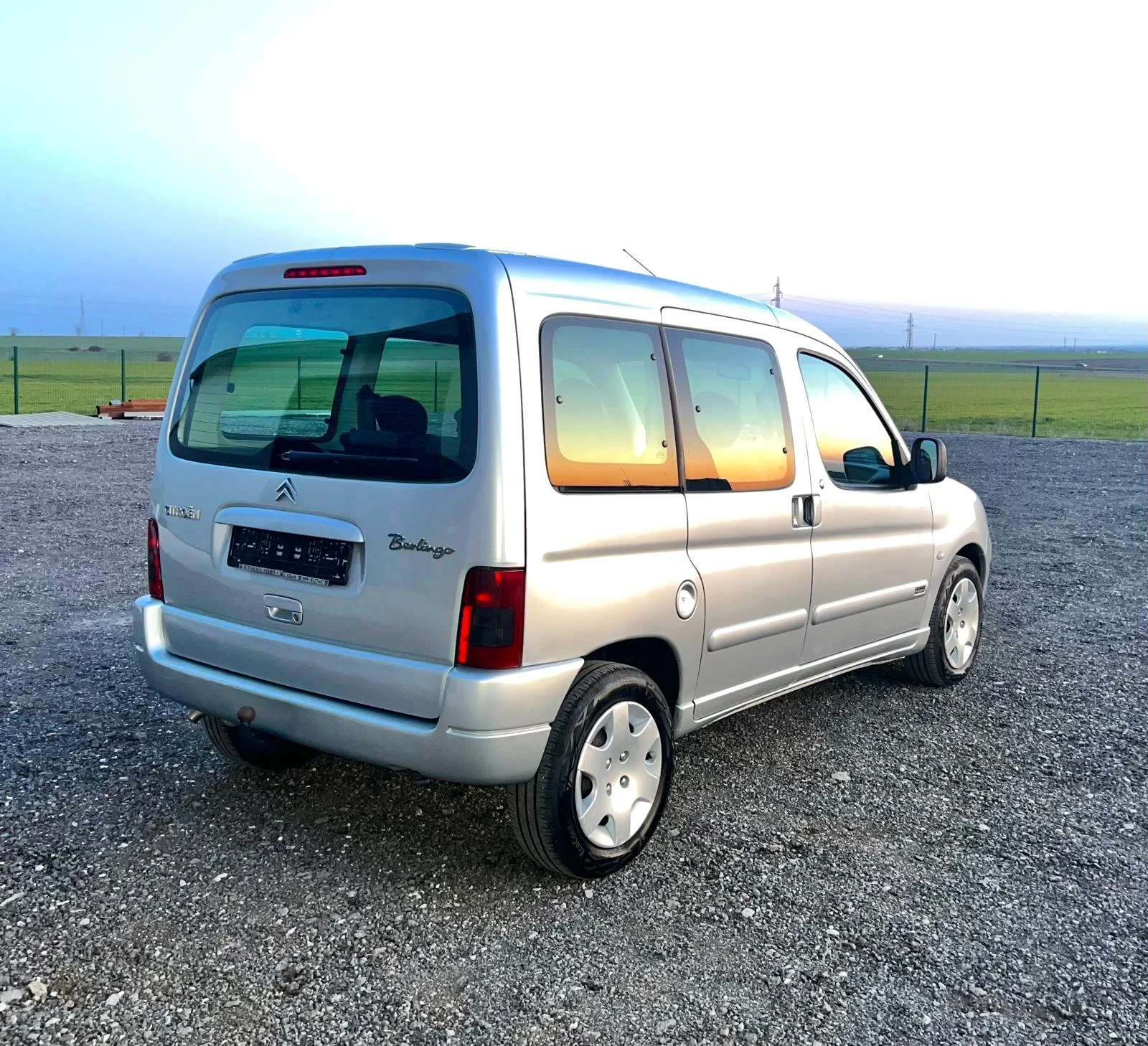 Citroen Berlingo 1.6i/109кс., снимка 4 - Автомобили и джипове - 54071023