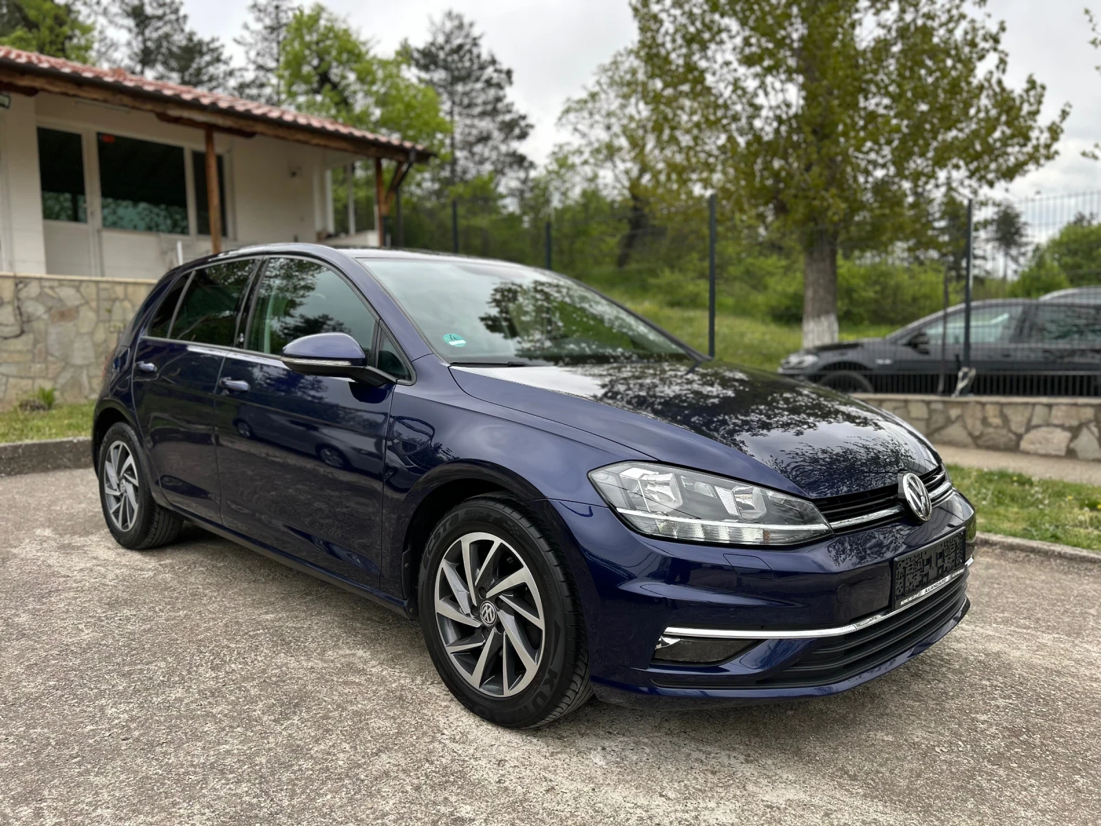 VW Golf 1.6 TDI DSG SOUND | Mobile.bg � ����������� 2
