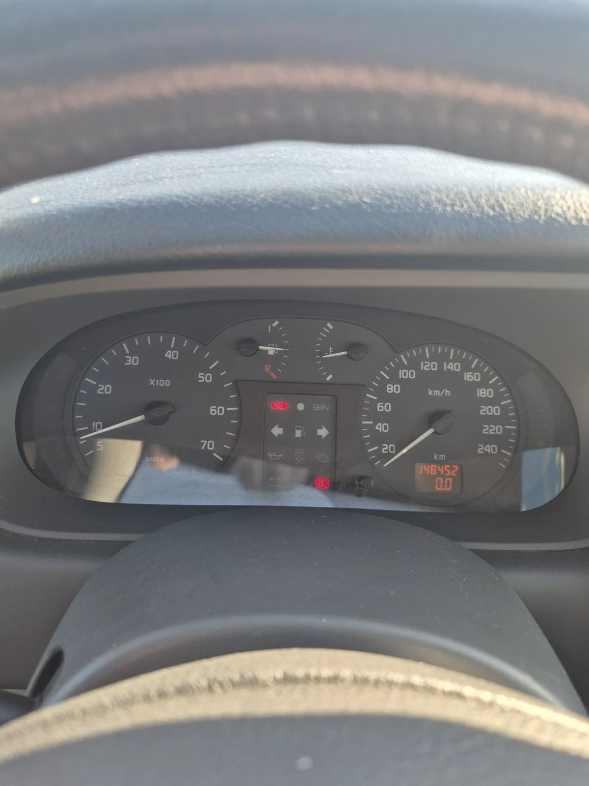Renault Scenic 1.9 dti, снимка 14 - Автомобили и джипове - 54390423