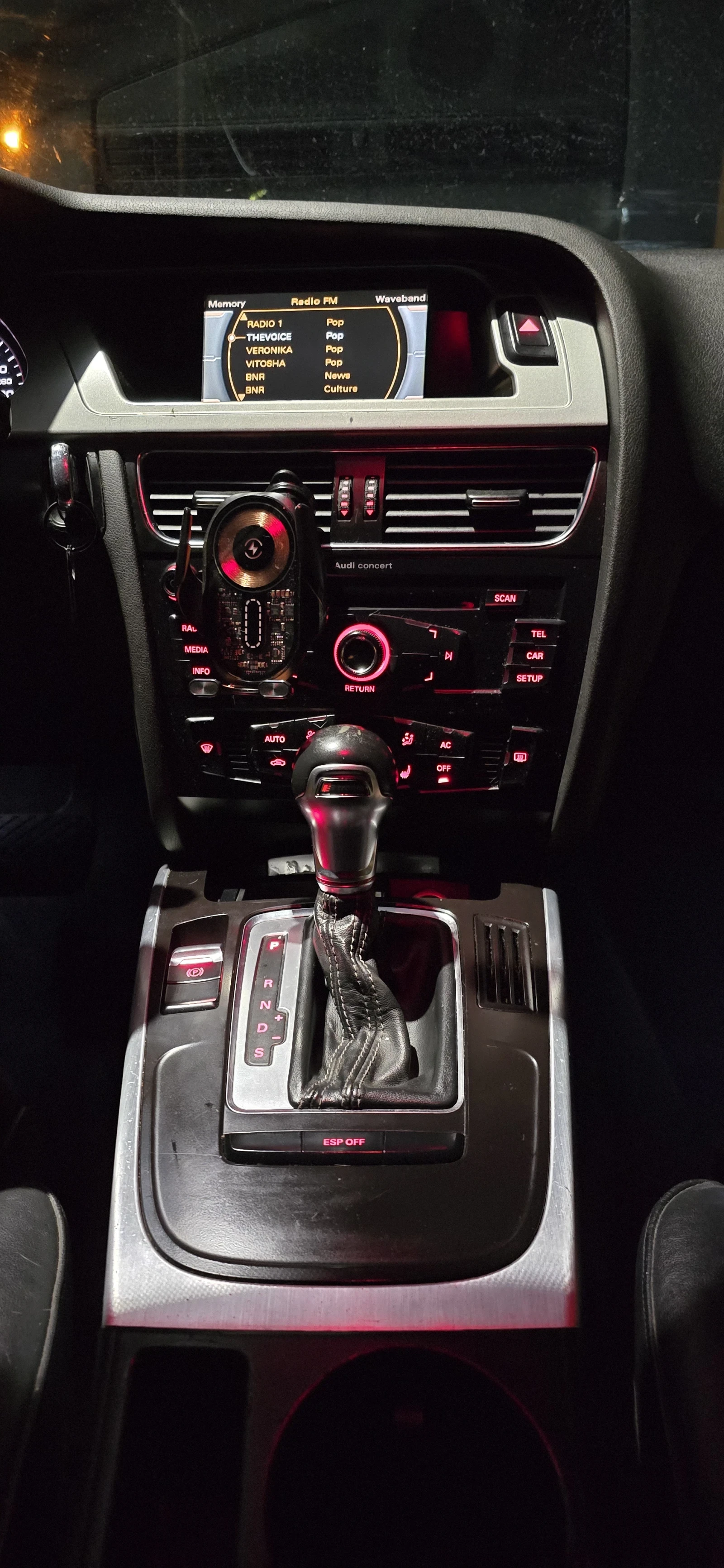Audi A4 B8, снимка 6 - Автомобили и джипове - 54684064