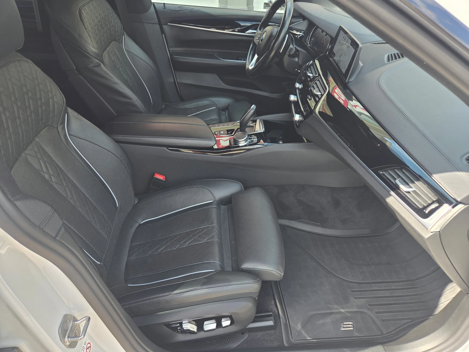 BMW 6 GT 640i-xDrive/HEAD-UP/HARMAN-KARDON/NAVI/������360 | Mobile.bg � ����������� 15
