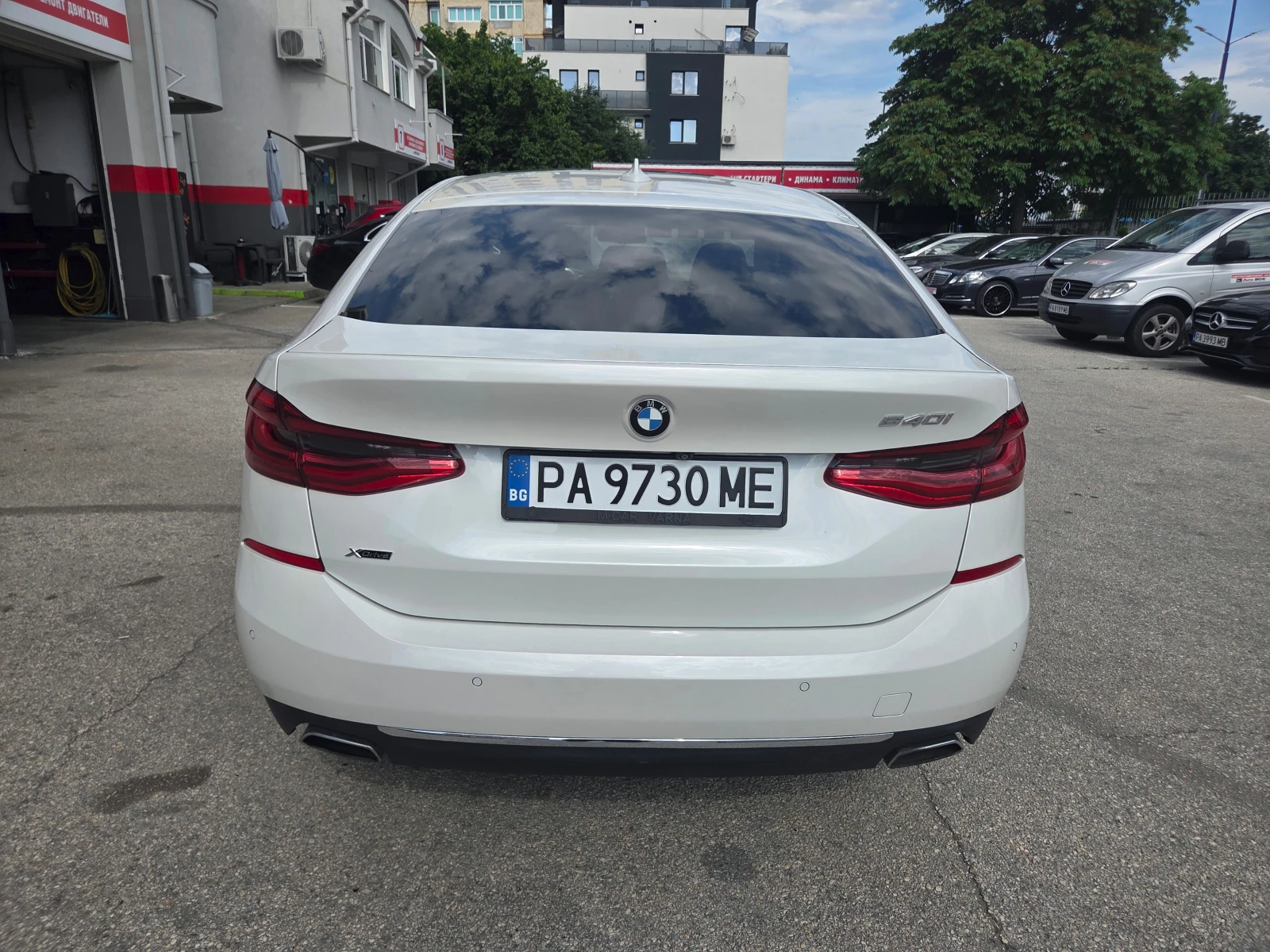 BMW 6 GT 640i-xDrive/HEAD-UP/HARMAN-KARDON/NAVI/������360 | Mobile.bg � ����������� 4