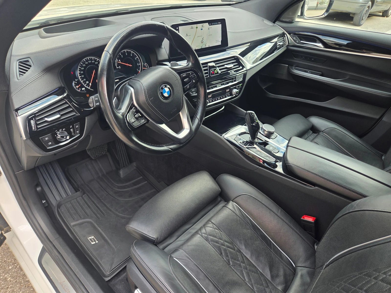 BMW 6 GT 640i-xDrive/HEAD-UP/HARMAN-KARDON/NAVI/������360 | Mobile.bg � ����������� 9