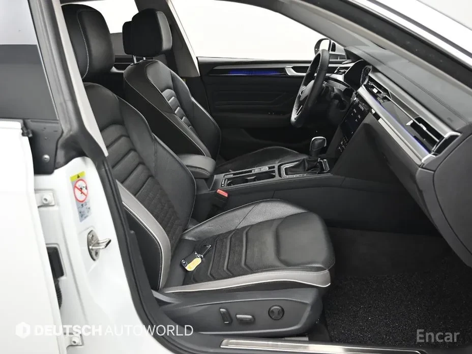 VW Arteon 2.0TDI| 360| DIGITAL| HEAD UP| PANO| , снимка 13 - Автомобили и джипове - 54904199