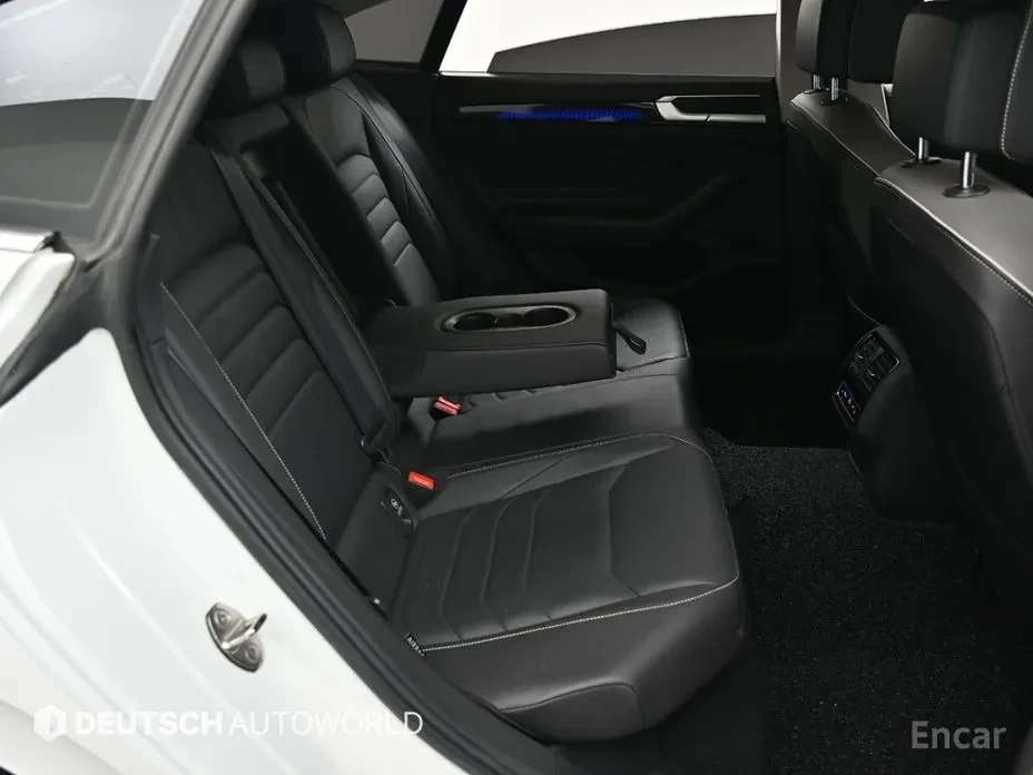 VW Arteon 2.0TDI| 360| DIGITAL| HEAD UP| PANO| , снимка 14 - Автомобили и джипове - 54904199