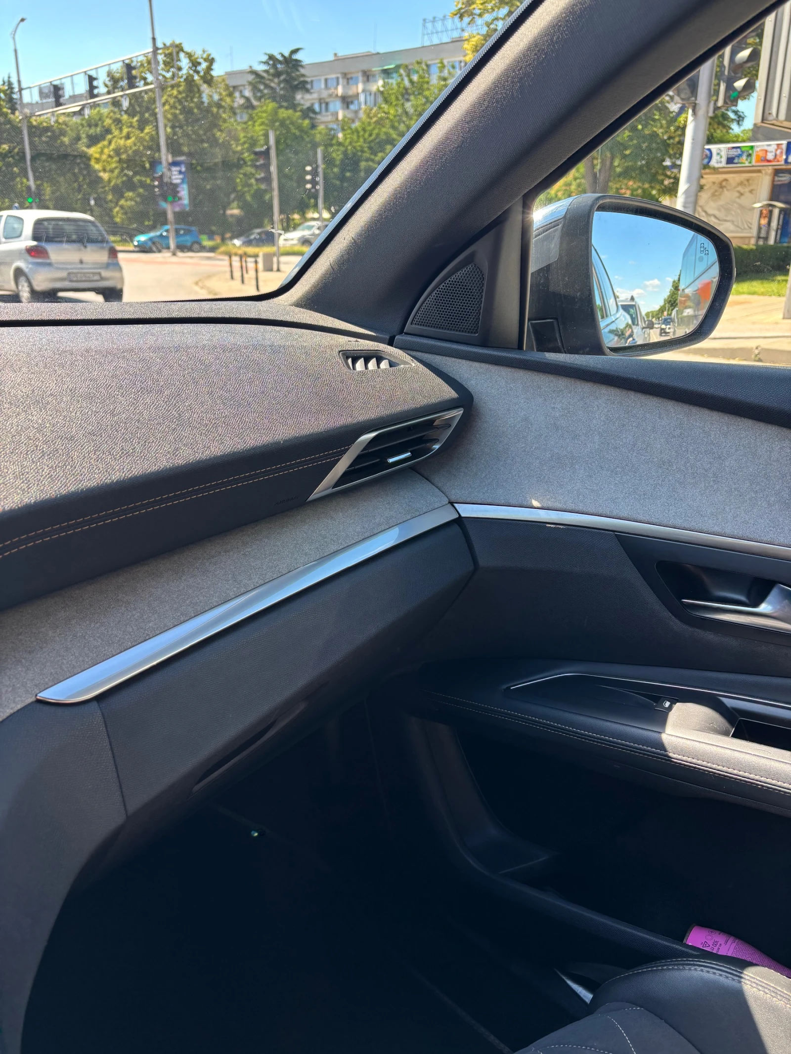 Peugeot 3008 2019 GT, снимка 9 - Автомобили и джипове - 55044601