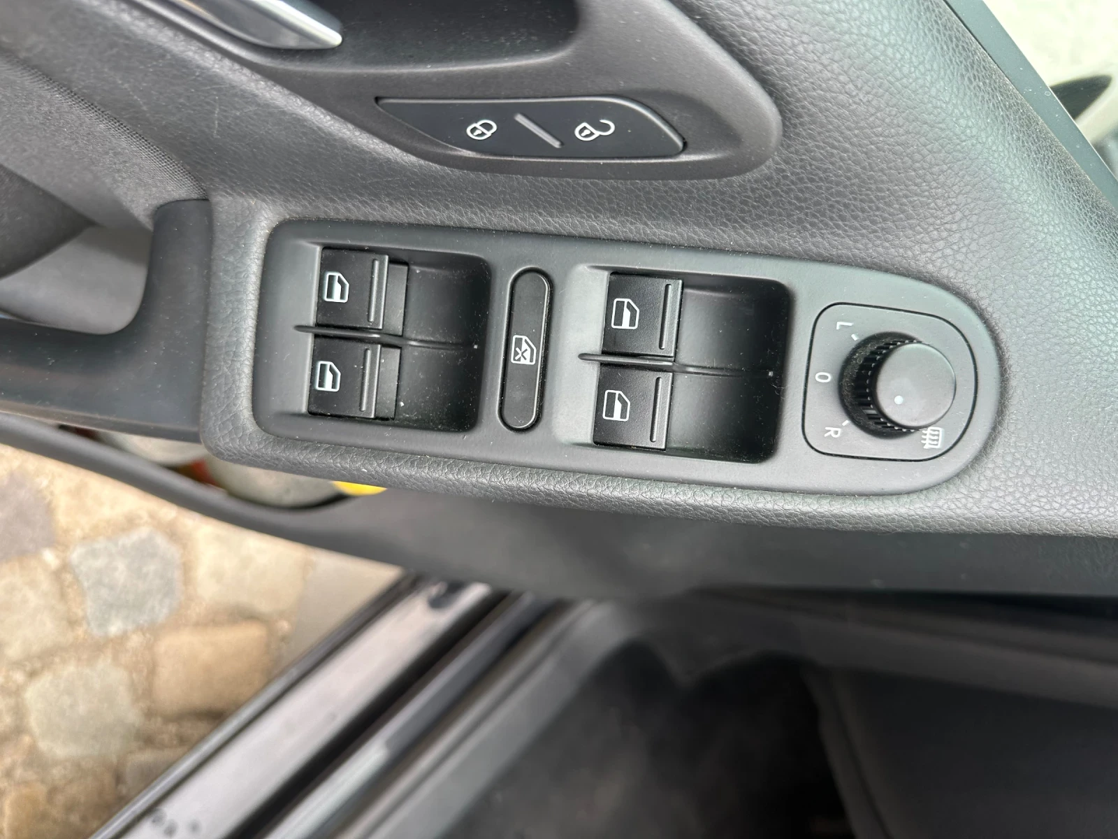 VW Golf VI 2.0TDI 110 к.с., снимка 13 - Автомобили и джипове - 55211348
