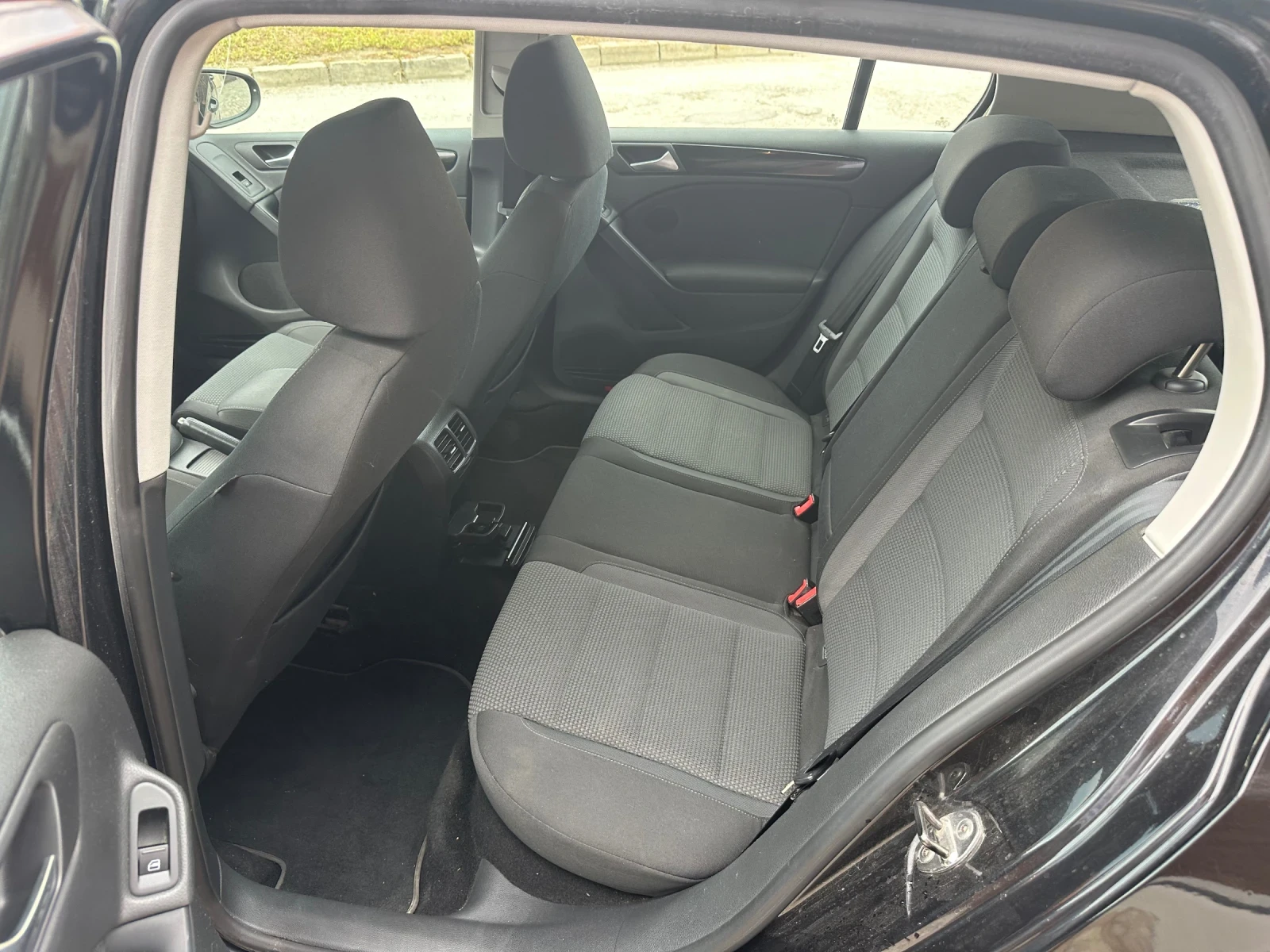 VW Golf VI 2.0TDI 110 к.с., снимка 8 - Автомобили и джипове - 55211348