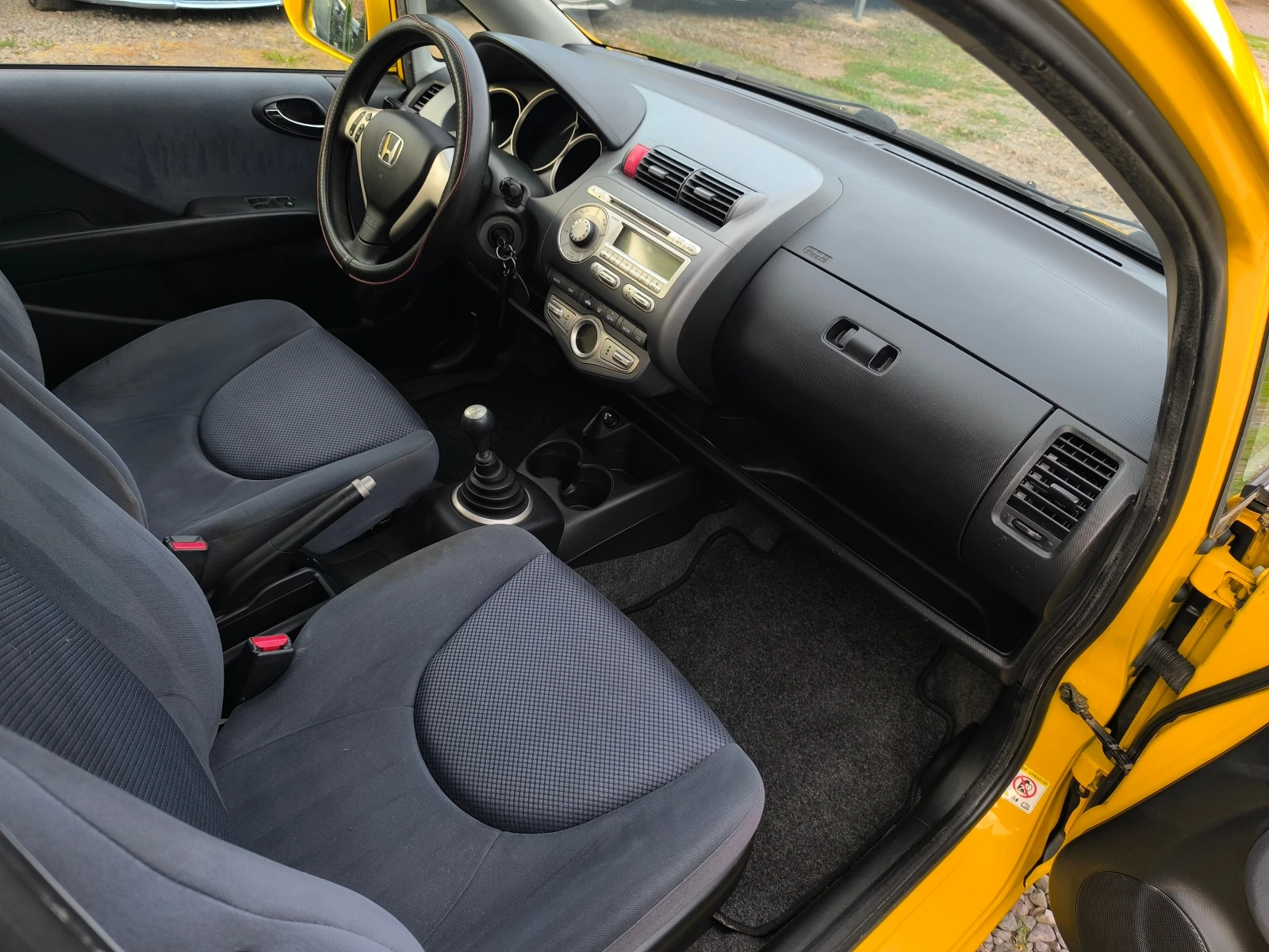 Honda Jazz FACE LIFT-1.4i-83кс(4-цилиндъра)-КЛИМАТРОНИК-, снимка 14 - Автомобили и джипове - 55309420