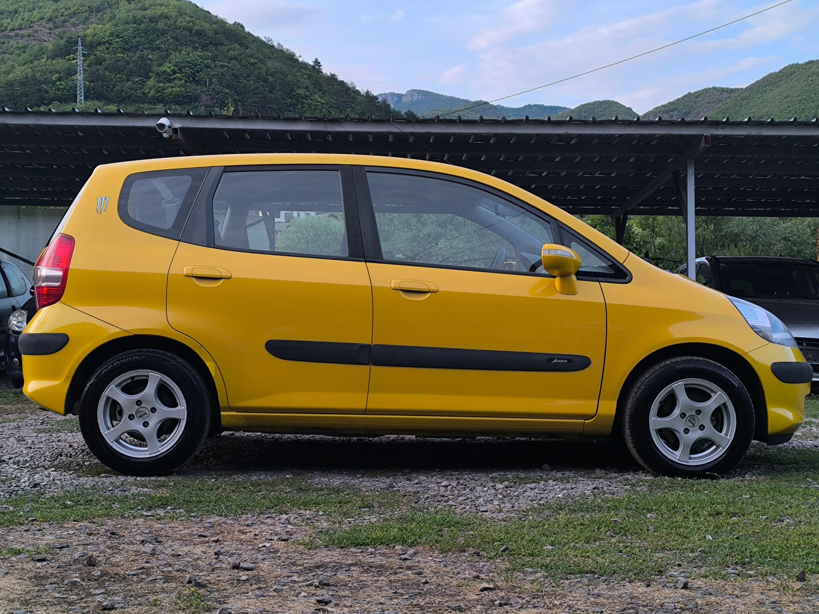 Honda Jazz FACE LIFT-1.4i-83кс(4-цилиндъра)-КЛИМАТРОНИК-, снимка 2 - Автомобили и джипове - 55309420