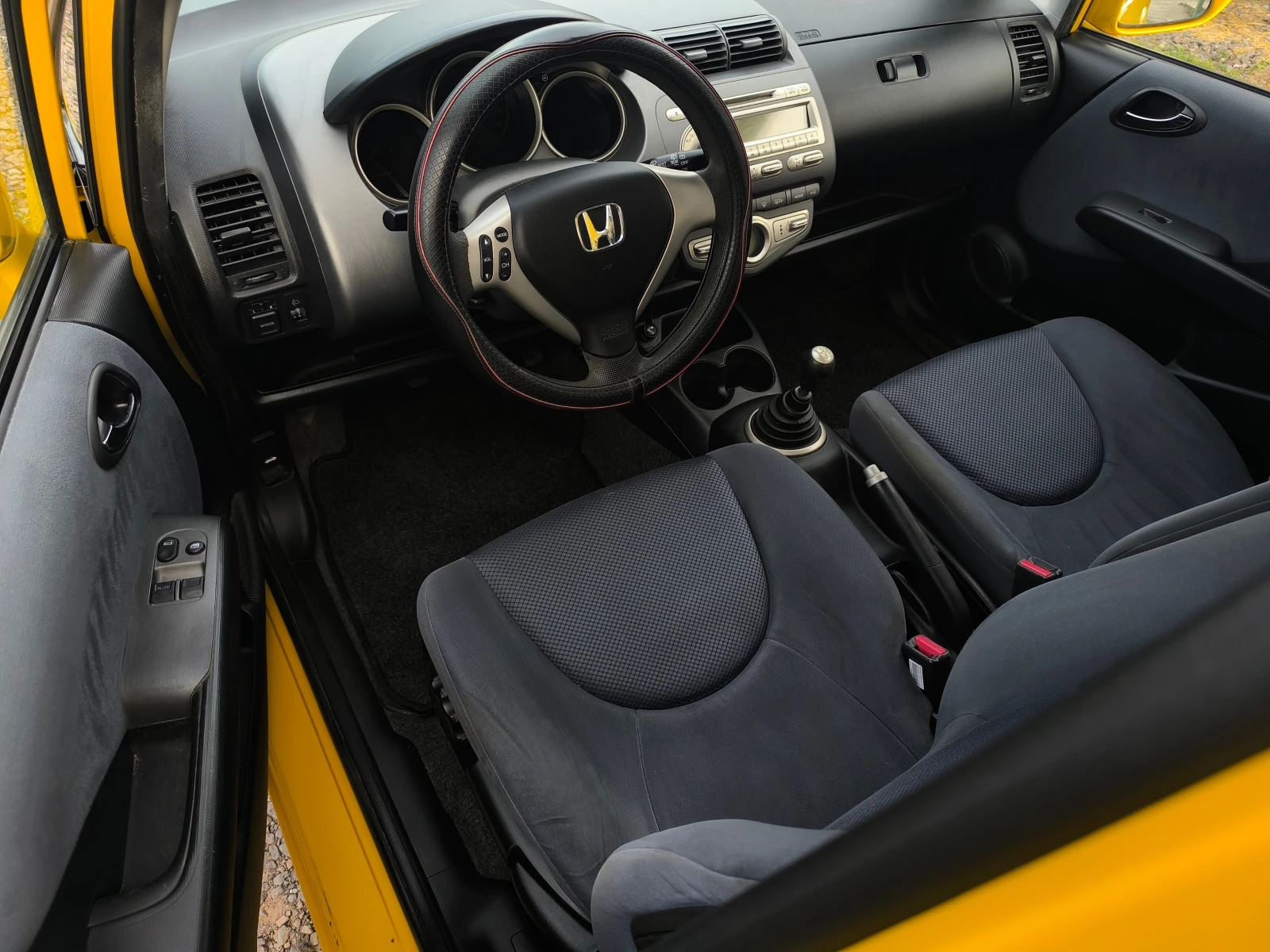 Honda Jazz FACE LIFT-1.4i-83кс(4-цилиндъра)-КЛИМАТРОНИК-, снимка 10 - Автомобили и джипове - 55309420