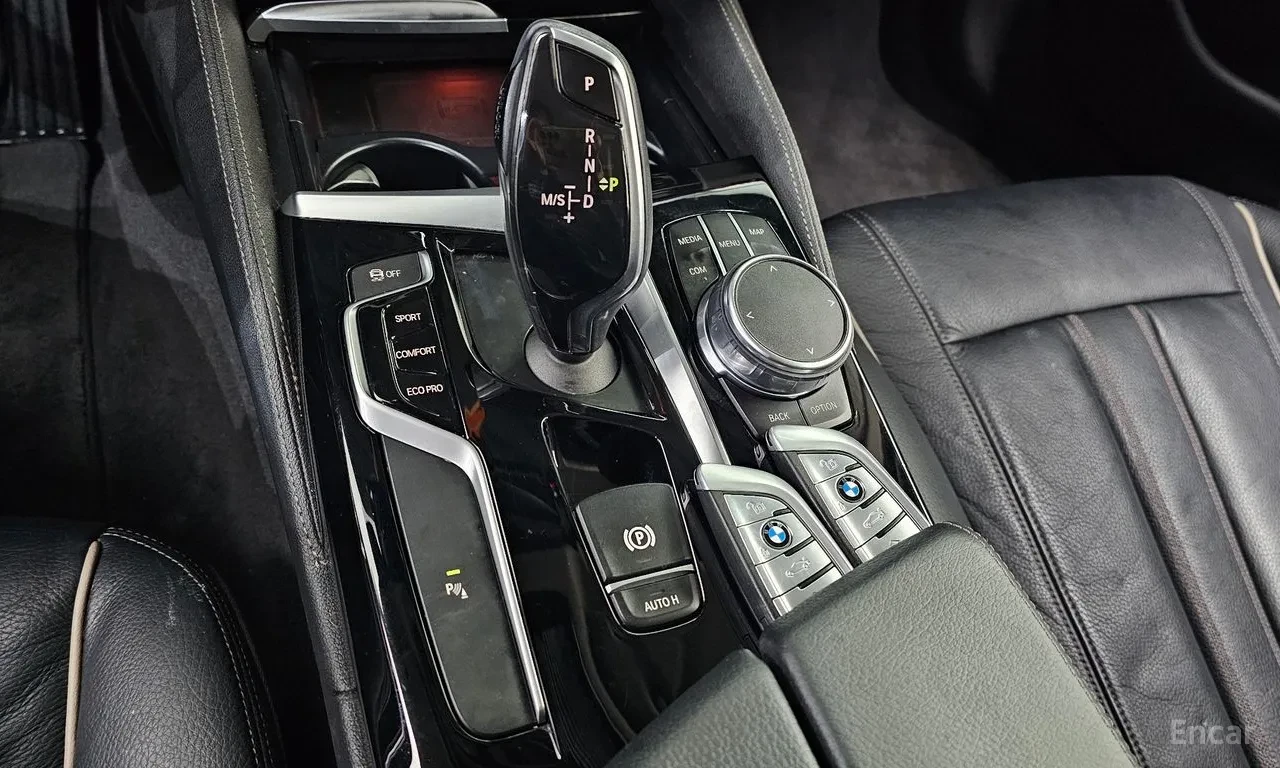 BMW 520 Full extras* Цена до България, снимка 12 - Автомобили и джипове - 55642108