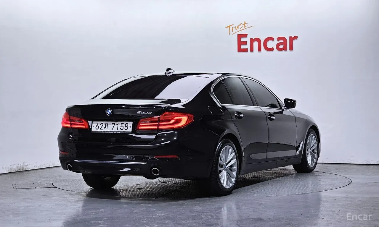 BMW 520 Full extras* Цена до България, снимка 4 - Автомобили и джипове - 55642108