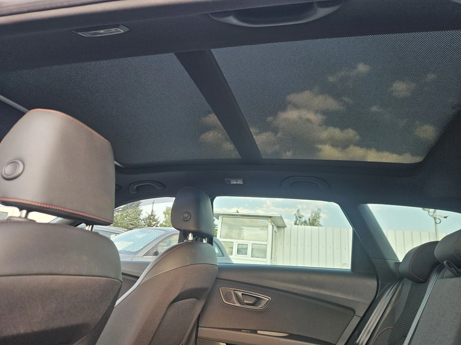 Seat Leon 1, 4 FR DIGITAL PANO 100000km EVRO 6D, снимка 15 - Автомобили и джипове - 55766606