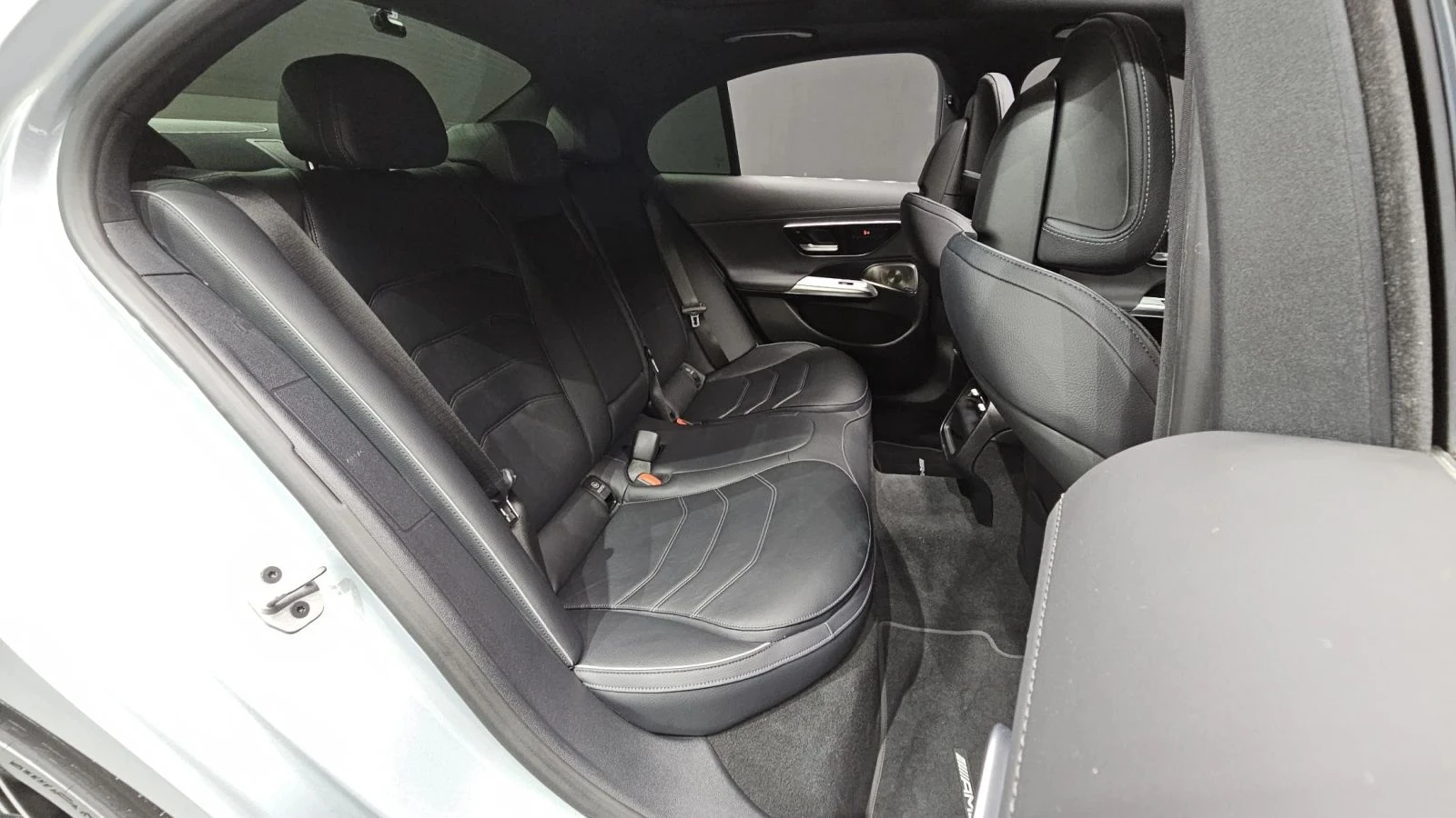 Mercedes-Benz E 300 | Mobile.bg � ����������� 11