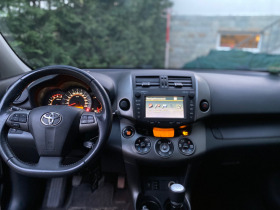 Toyota Rav4 2.2 D-4D, снимка 11