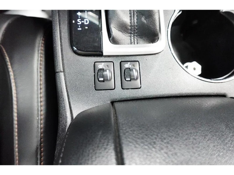 Toyota Highlander HYBRID XLE * * БЕЗ ИНЦИДЕНТИ * * CARFAX * *  , снимка 15 - Автомобили и джипове - 53067987