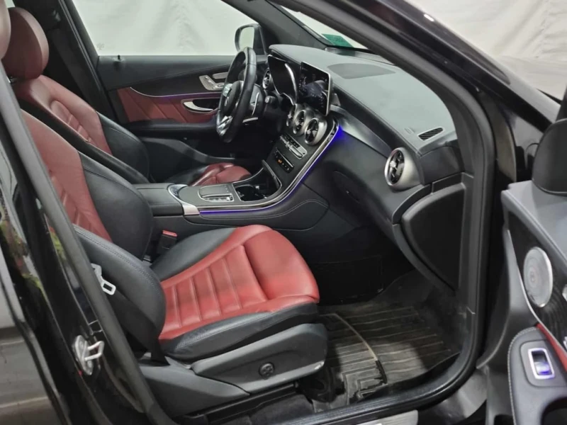 Mercedes-Benz GLC * AMG 43 * CARFAX * БЕЗ ПЪРВОНАЧАЛНА ВНОСКА, снимка 10 - Автомобили и джипове - 53139974