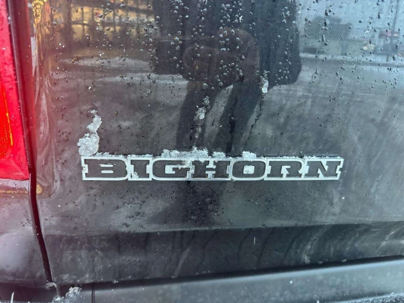Dodge RAM 1500 BIG HORN 4X4 CREW CAB PANO/ROOF NAV B/SPOT CAMERA, снимка 9 - Автомобили и джипове - 53361492