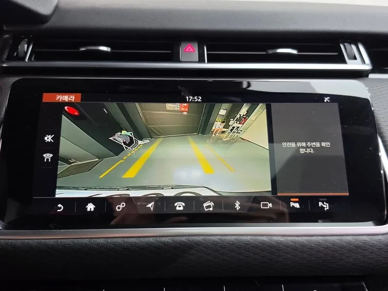 Land Rover Range Rover Velar 2.0 D240 R-Dynamic Se, снимка 15 - Автомобили и джипове - 55748900