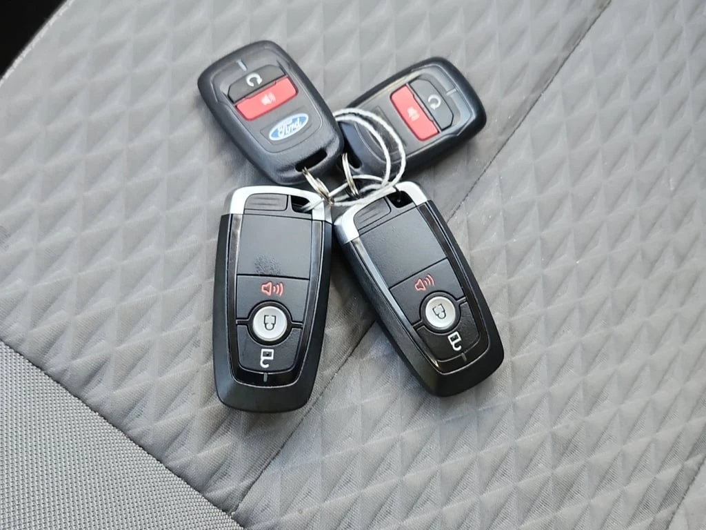 Ford Escape * SE * CARFAX *    | Mobile.bg   13