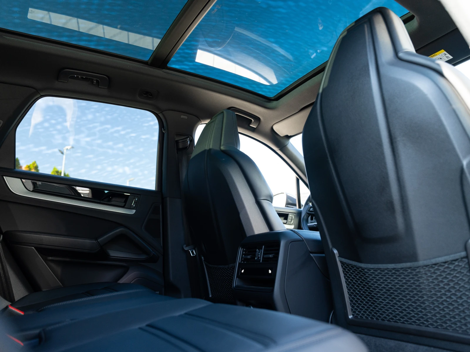 Porsche Cayenne  E-Hybrid | Mobile.bg   15