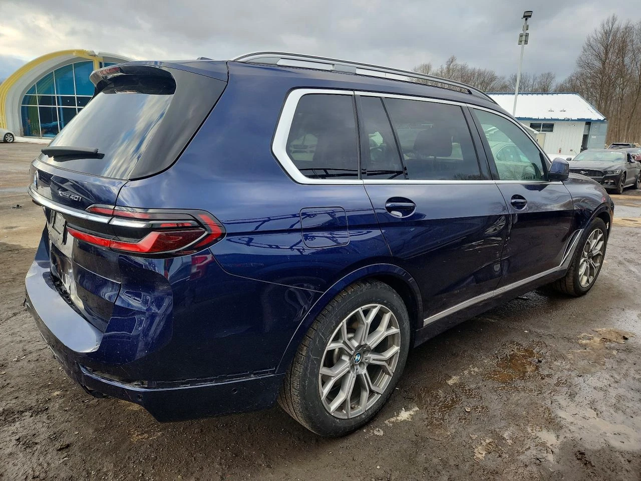BMW X7 3.0l xDrive40I - изображение 3
