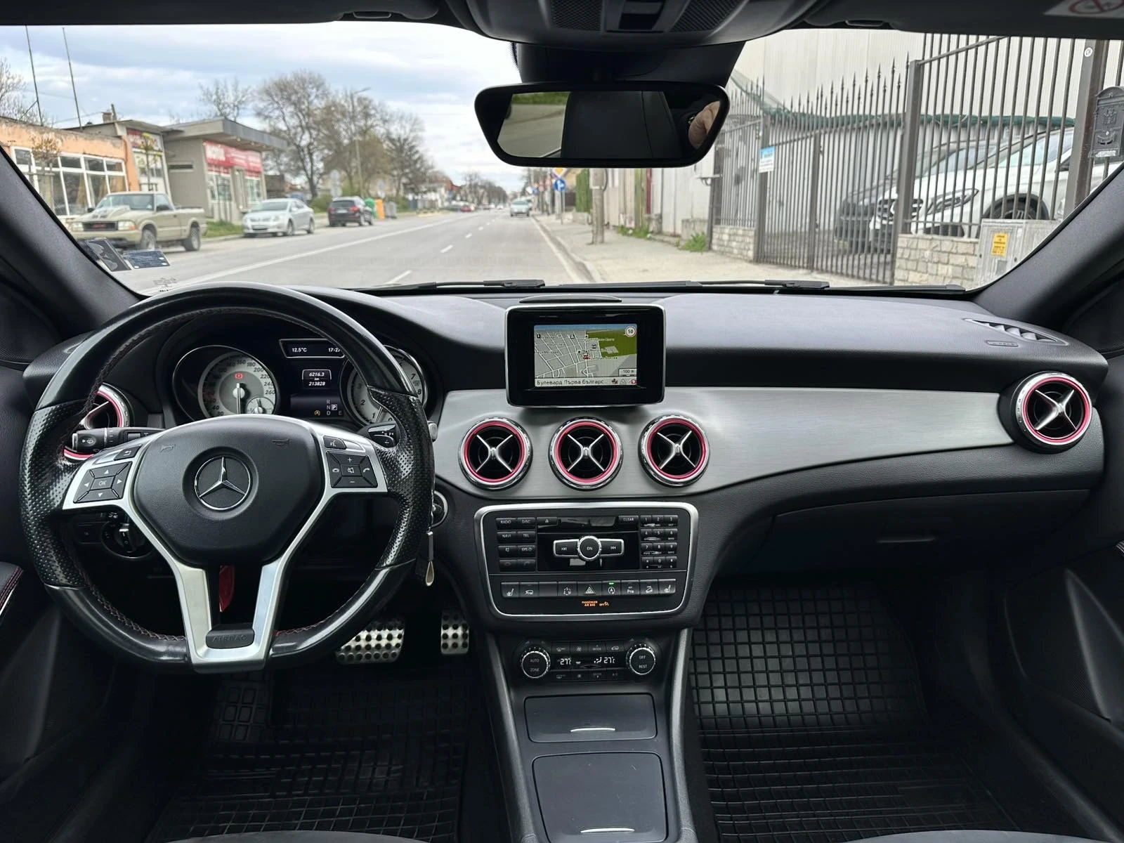 Mercedes-Benz GLA 250 250-4matic-AMG, снимка 12 - Автомобили и джипове - 55188465
