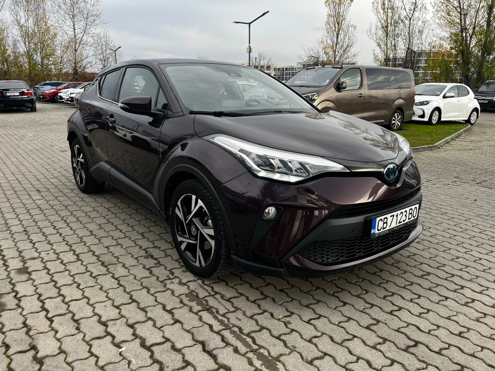 Toyota C-HR Hybrid 2.0