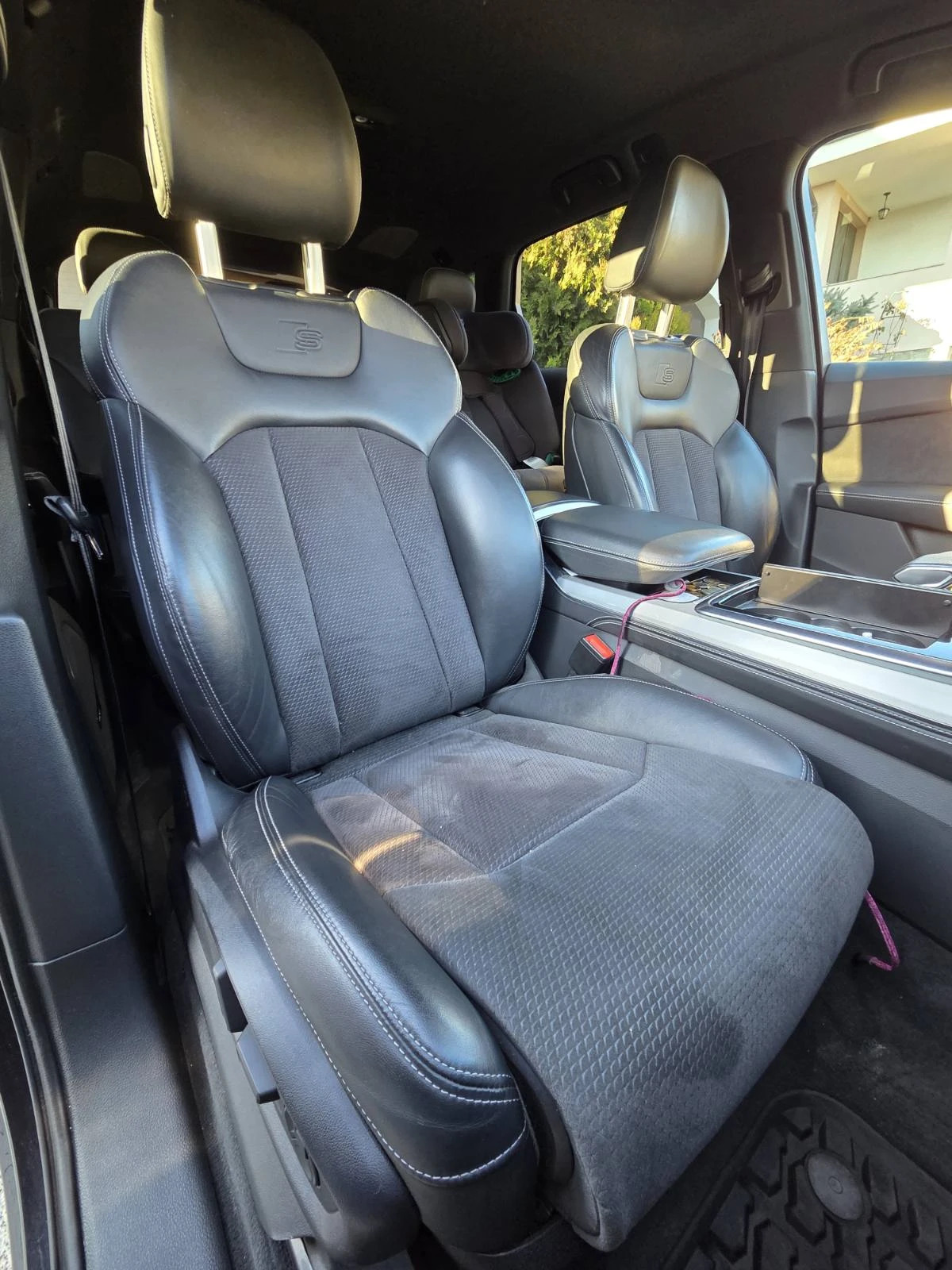Audi Q7 3.0 TDI* Sline* Matrix* Първи собственик, снимка 11 - Автомобили и джипове - 56152922