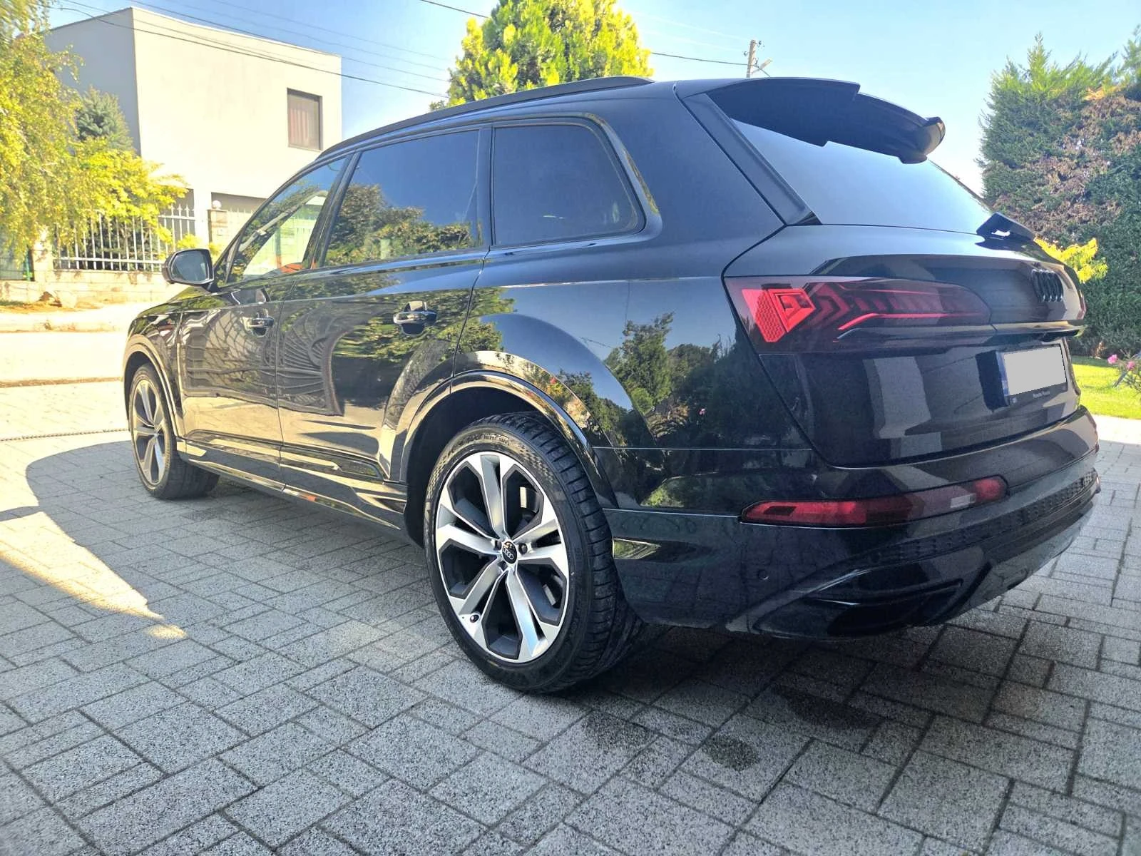 Audi Q7 3.0 TDI* Sline* Matrix* Първи собственик, снимка 3 - Автомобили и джипове - 56152922