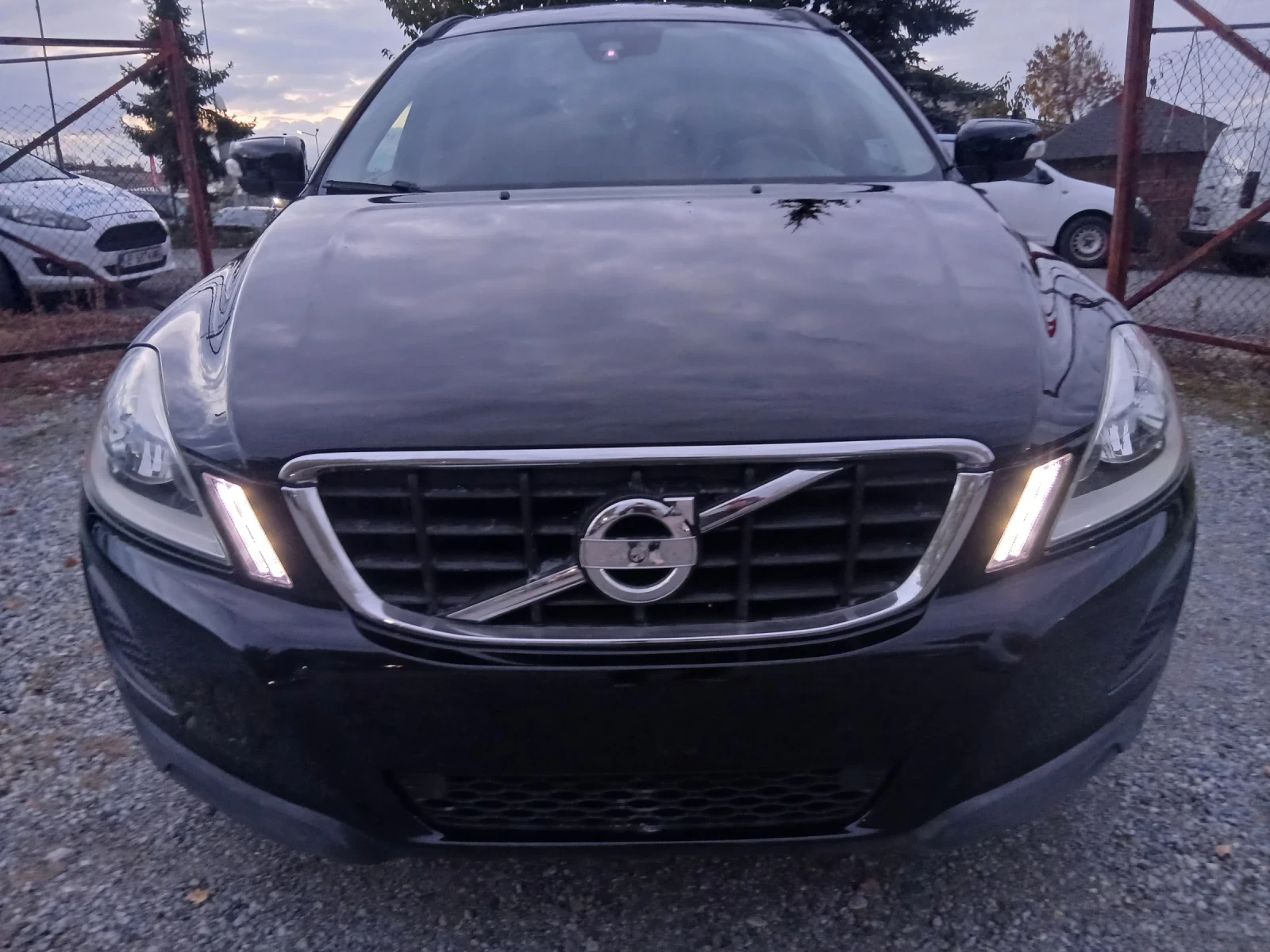 Volvo XC60 2013, снимка 13 - Автомобили и джипове - 56649630