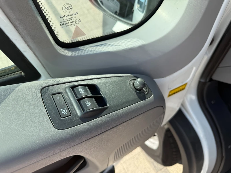 Peugeot Boxer L3H2 Климатик Товаропътнически 7-местен , снимка 13 - Бусове и автобуси - 51336439
