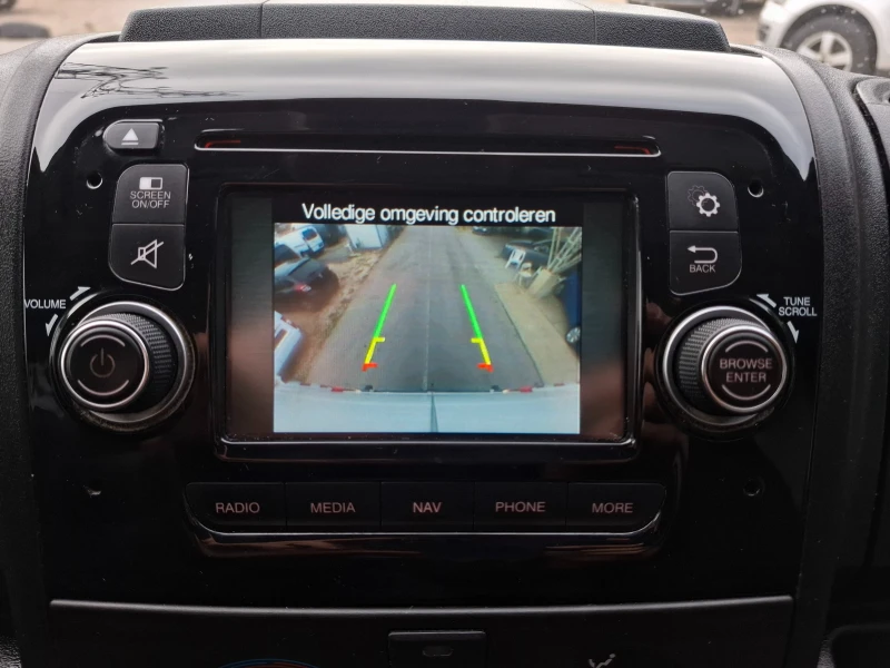 Peugeot Boxer 2.0HDI L2H2 Камера Автопилот, снимка 9 - Бусове и автобуси - 51829384