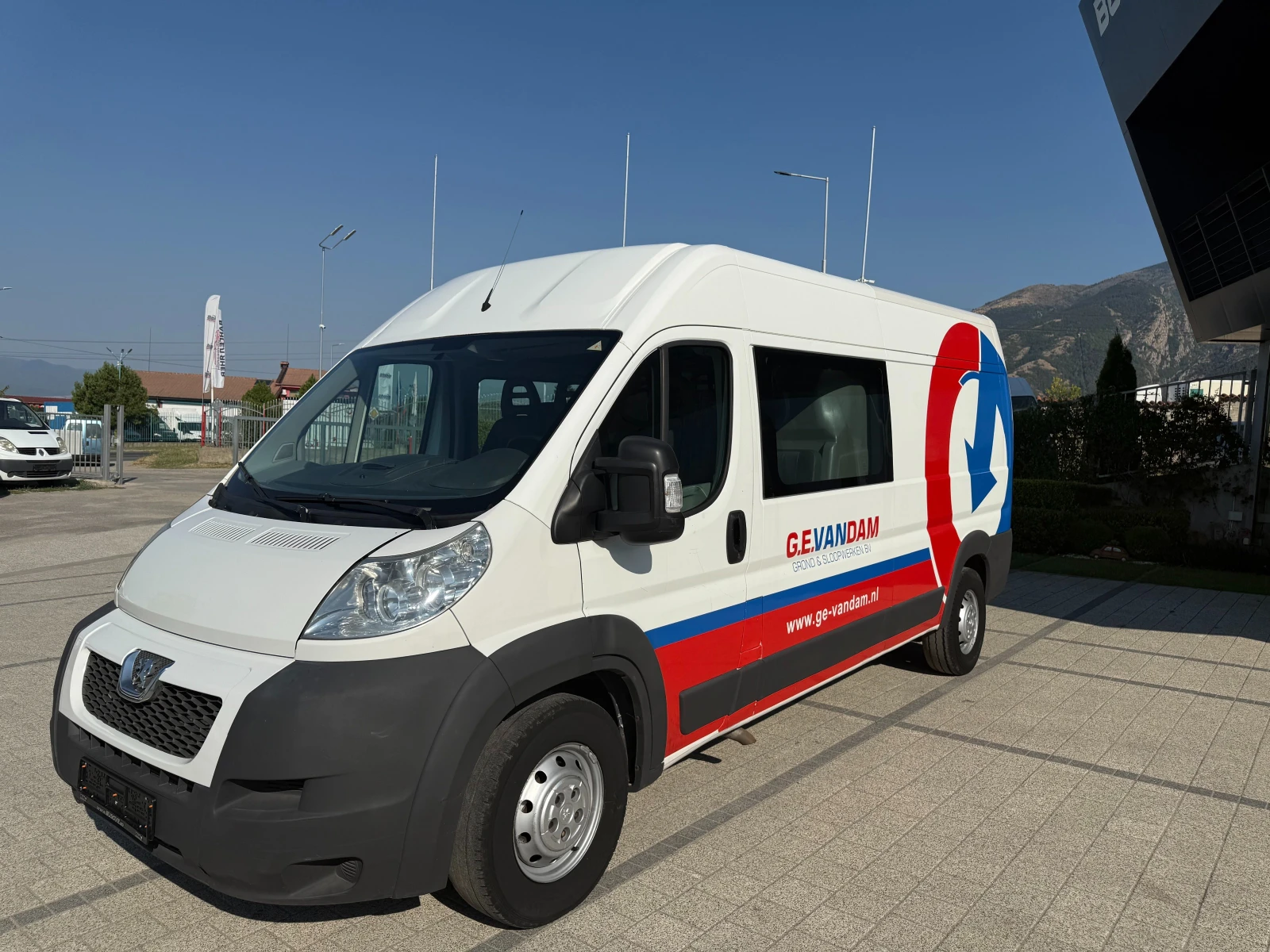 Peugeot Boxer L3H2 Климатик Товаропътнически 7-местен  - изображение 3