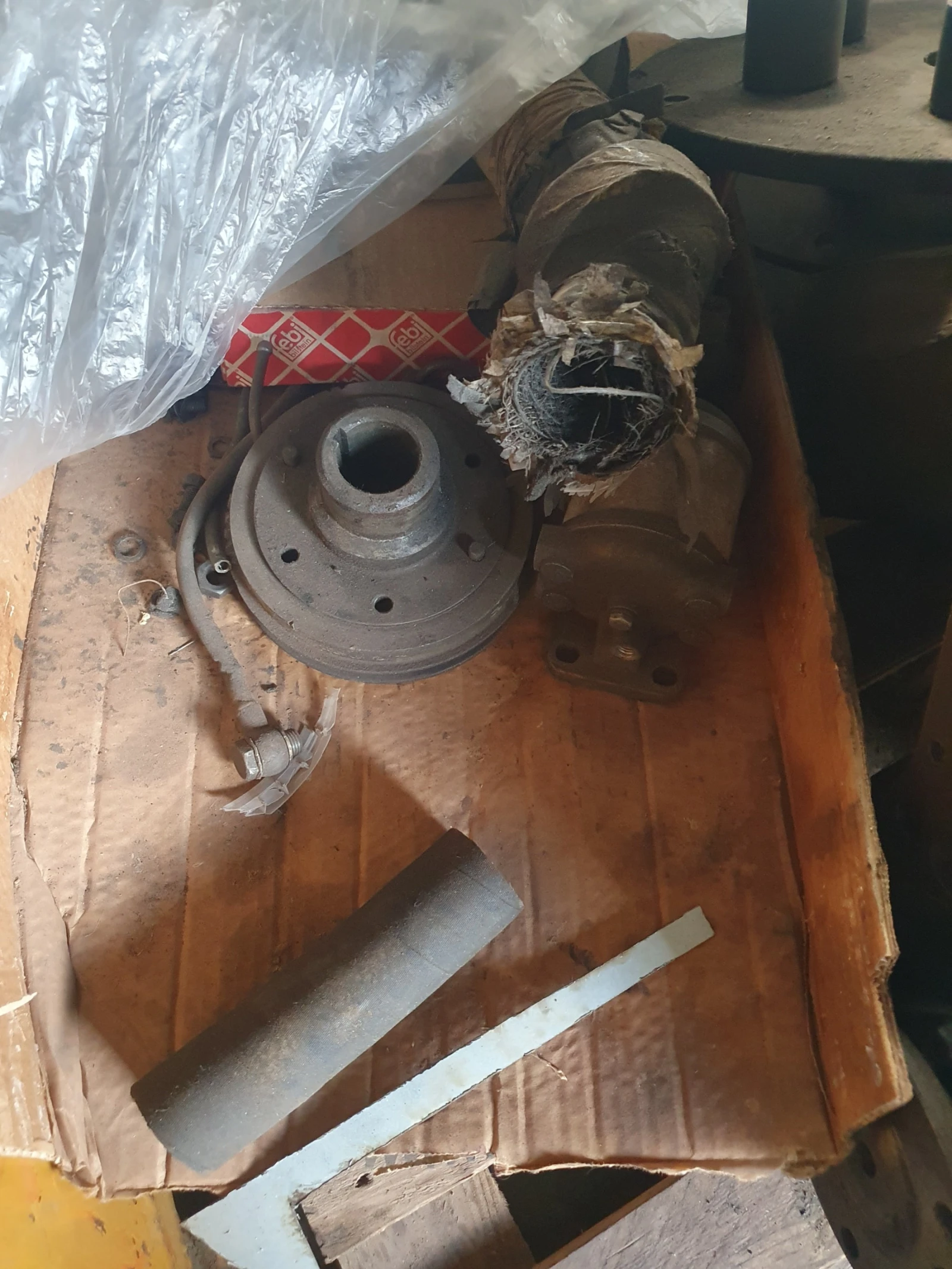   3  -  2500   | Mobile.bg   4