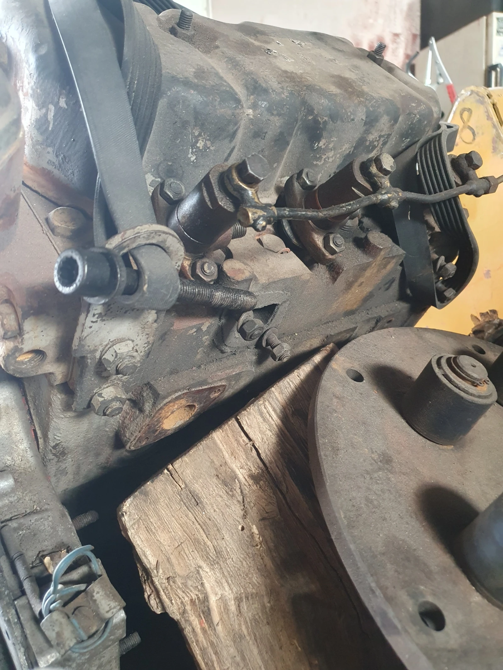   3  -  2500   | Mobile.bg   6