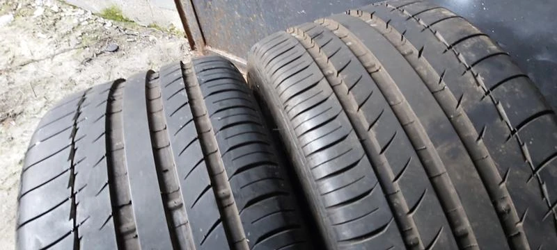 Гуми Летни 245/40R17, снимка 3 - Гуми и джанти - 31948186