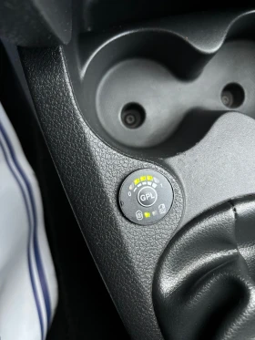 Dacia Sandero 1.2 // | Mobile.bg    16