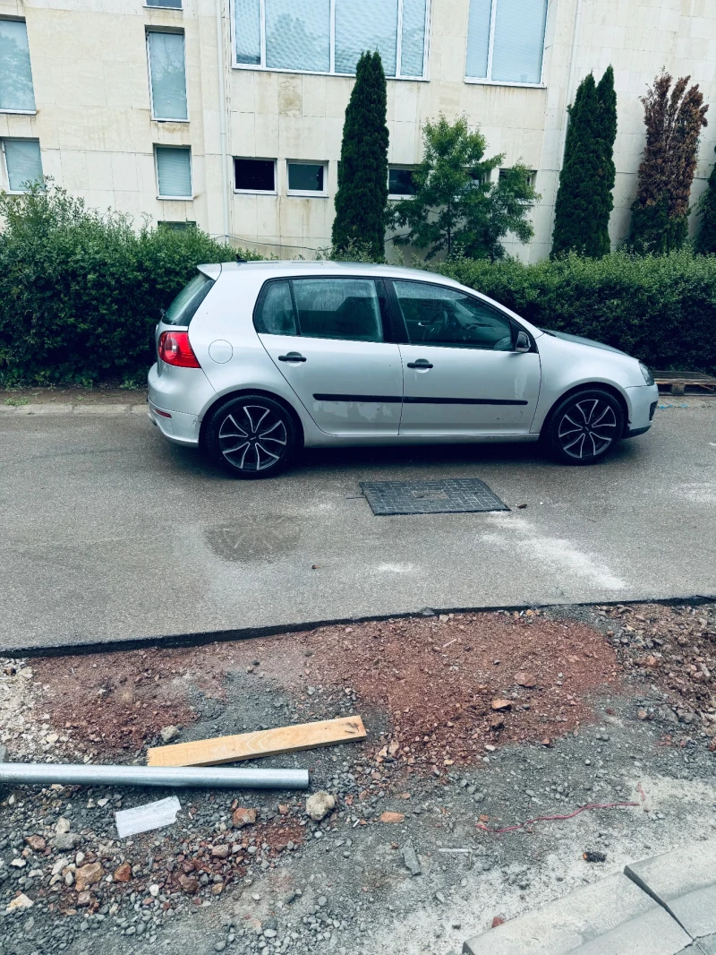 VW Golf, снимка 2 - Автомобили и джипове - 47932955