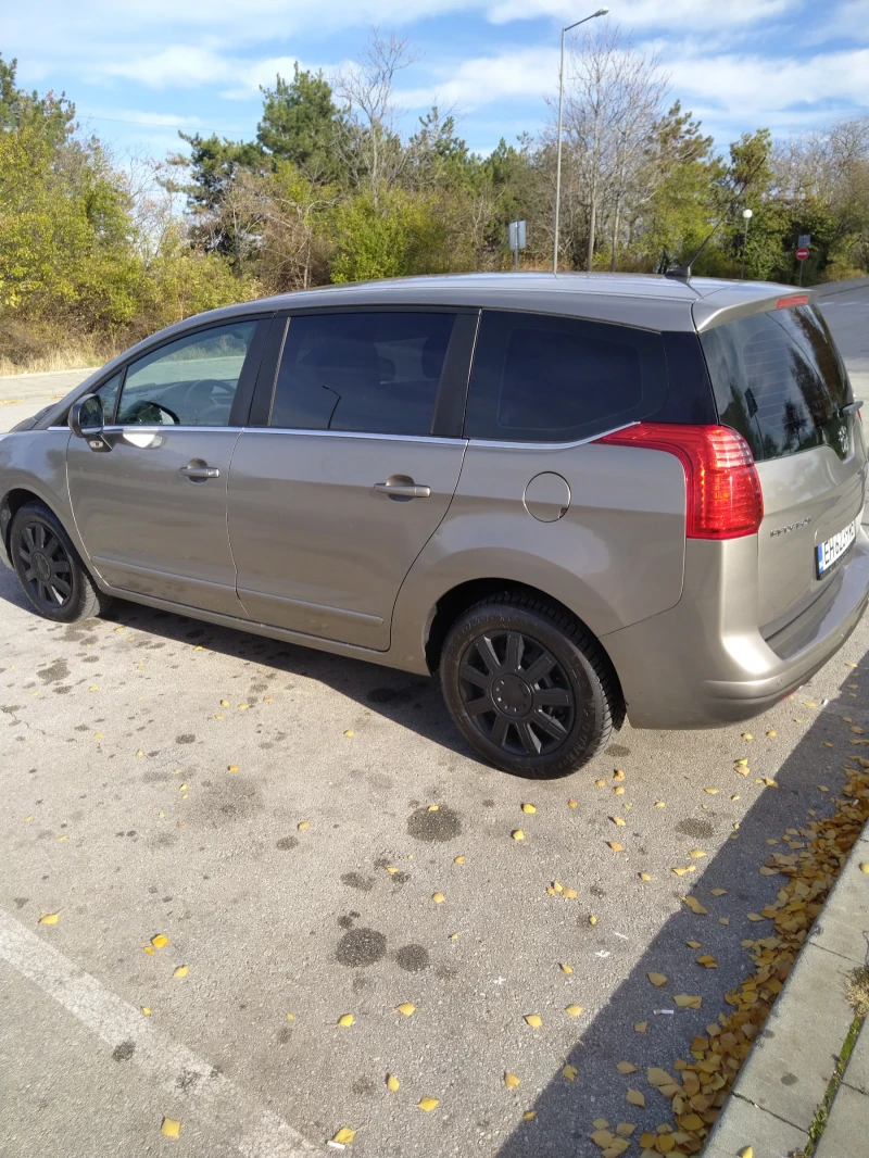 Peugeot 5008, снимка 6 - Автомобили и джипове - 48044606