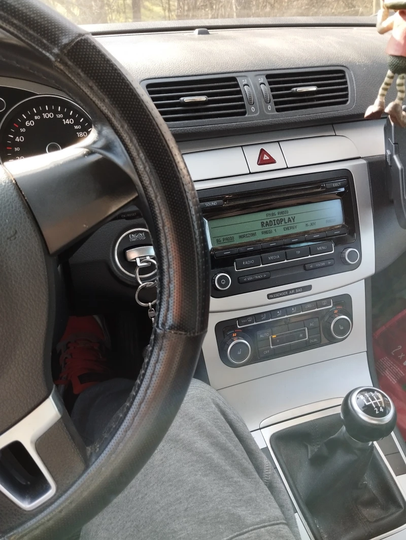 VW Passat, снимка 5 - Автомобили и джипове - 51864074