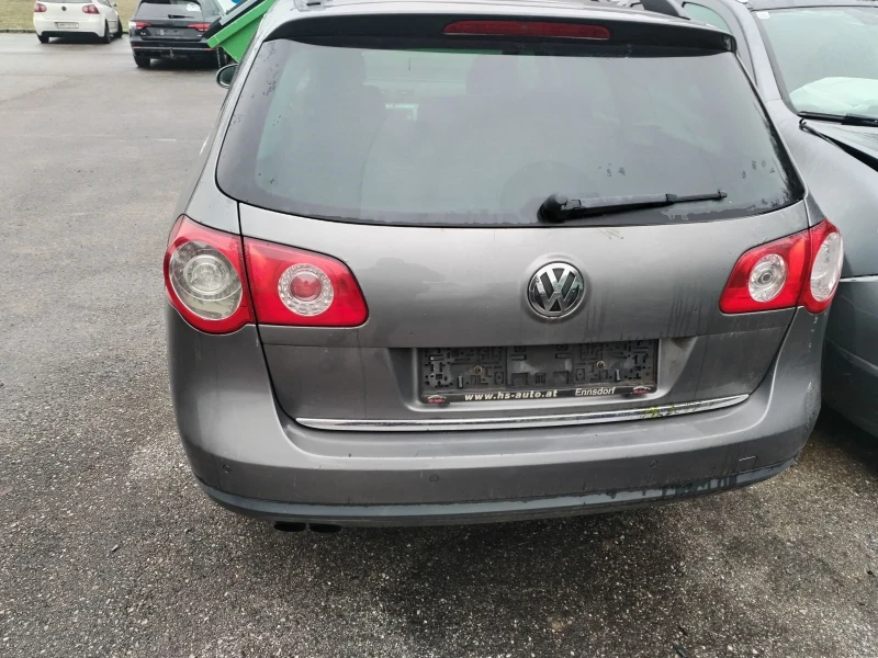 VW Passat 2.0 TDI Комарел, снимка 13 - Автомобили и джипове - 52814890