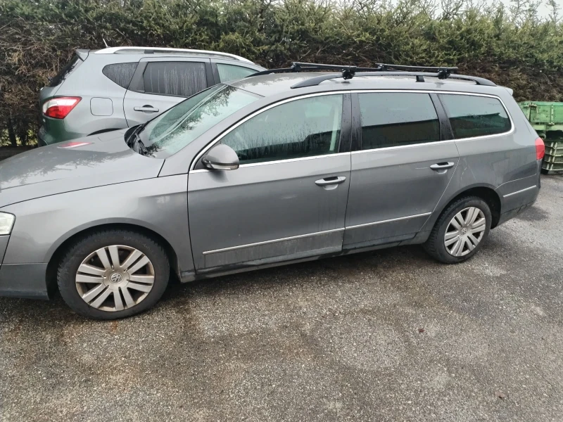 VW Passat 2.0 TDI Комарел, снимка 9 - Автомобили и джипове - 52814890