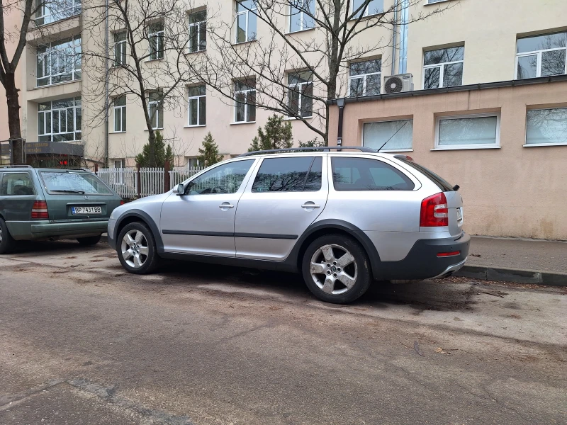 Skoda Octavia Scout, снимка 2 - Автомобили и джипове - 53302238