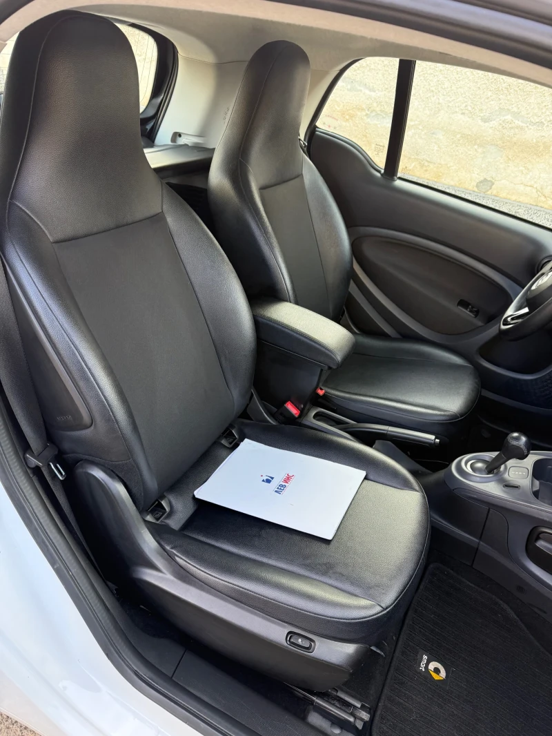Smart Fortwo EV, снимка 10 - Автомобили и джипове - 53597058