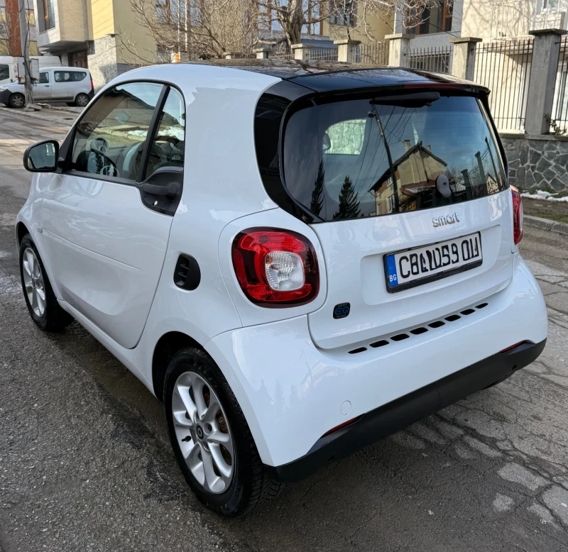 Smart Fortwo EV, снимка 5 - Автомобили и джипове - 53597058