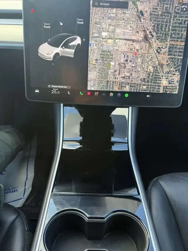 Tesla Model 3 * Standard Range Plus * CARFAX * БЕЗ ИНЦИДЕНТИ, снимка 16 - Автомобили и джипове - 54182840