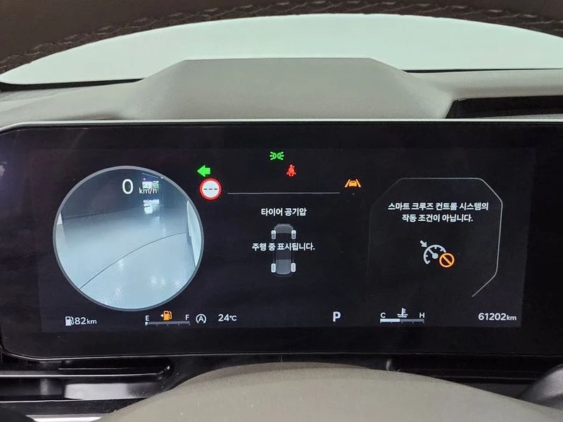 Kia Carnival 9-Seater Signature| 200к.с.| ВКЛ.ТЕХНОТЕСТ, снимка 7 - Автомобили и джипове - 55266257